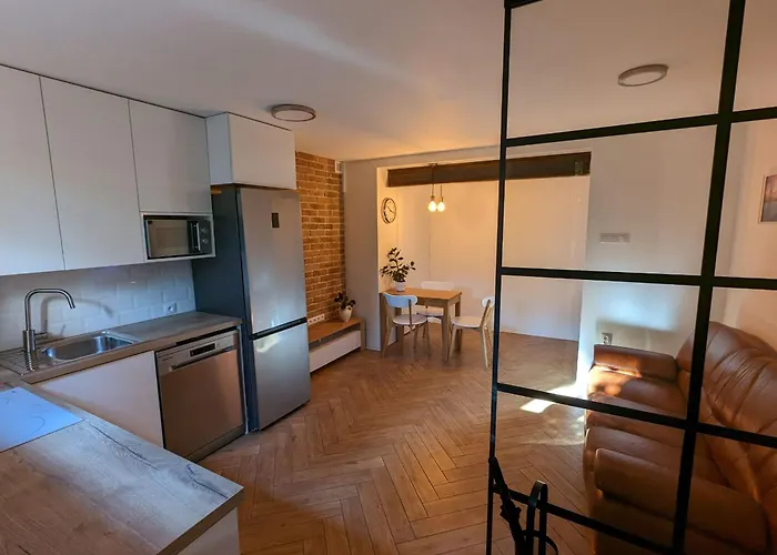 Highstreet Apartmán *